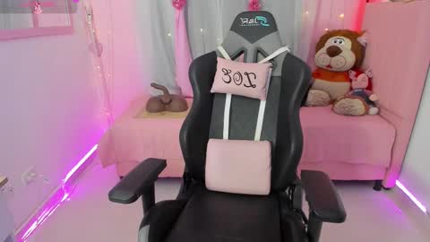 zoe_sullivan_ online show from 09-29-25, 10:20