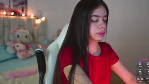Snapshot of zoe_turnner_18 chatting on 07-19-26, 11:36 Zoe online show from 07-19-26, 11:36