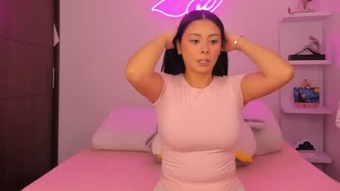 zoecams online show from 07-22-26, 12:13