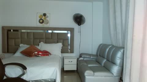 ZOE online show from 12-19-25, 05:20