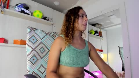 ZOE  online show from 02-20-25, 08:58