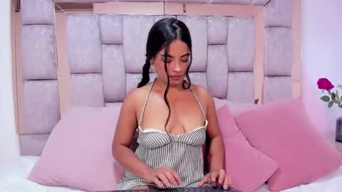 zoedusk online show from 03-05-26, 05:09