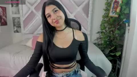 zoee_669 online show from 07-16-26, 03:34
