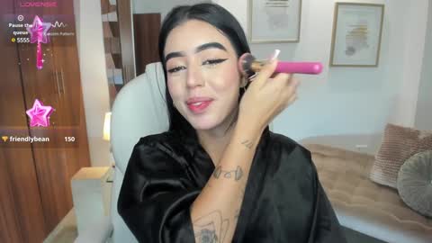 Snapshot of zoee_jackson chatting on 01-07-25, 10:08  zoee jackson online show from 01-07-25, 10:08