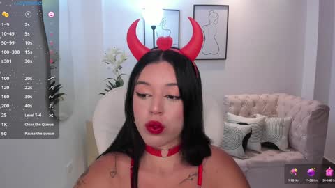Snapshot of zoee_jackson chatting on 01-13-25, 06:38  zoee jackson online show from 01-13-25, 06:38