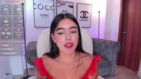 Snapshot of zoee_jackson chatting on 01-21-25, 09:57  zoee jackson online show from 01-21-25, 09:57