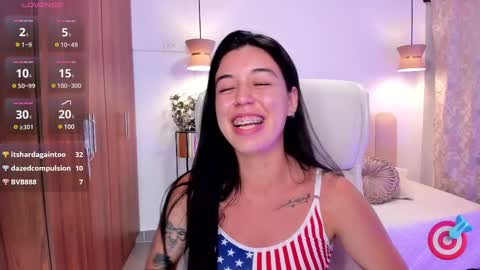 Snapshot of zoee_jackson chatting on 02-25-25, 10:07  zoee jackson online show from 02-25-25, 10:07