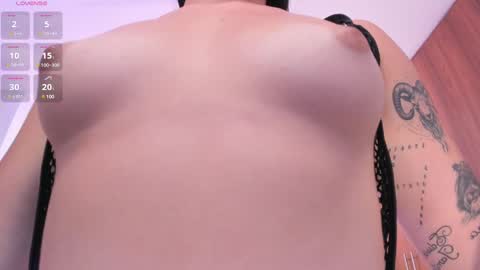 Snapshot of zoee_jackson chatting on 03-07-25, 11:38  zoee jackson online show from 03-07-25, 11:38