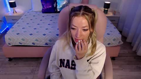 zoe online show from 02-20-26, 04:53