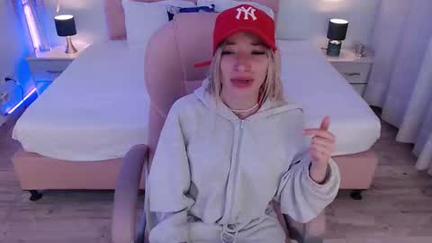 zoe online show from 03-23-26, 03:43