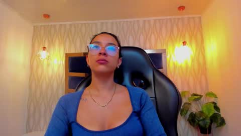 Zoe 3 online show from 02-13-26, 05:42