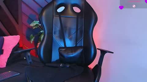 Zoe 3 online show from 04-16-26, 09:39