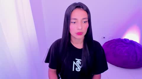 Snapshot of zoee_pamela99 chatting on 09-08-25, 05:34 pamela online show from 09-08-25, 05:34