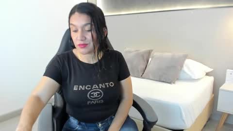 zoee_zi online show from 09-27-25, 06:57