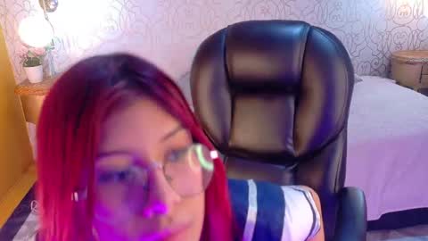 Snapshot of zoeecarter_ chatting on 04-17-26, 11:46 zoeecarter_ online show from 04-17-26, 11:46