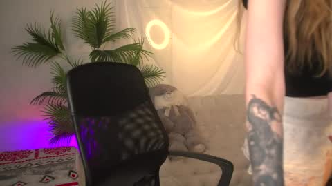ZOE online show from 05-07-26, 05:35
