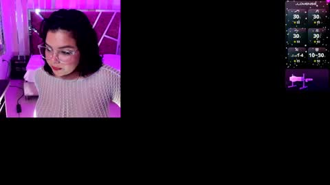 Snapshot of zoerhys chatting on 05-18-26, 12:44 Zoe online show from 05-18-26, 12:44
