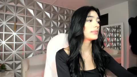 Zoe Rouse online show from 01-14-26, 08:25