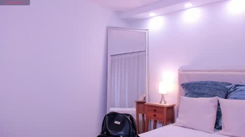 Zoes online show from 01-30-25, 11:11