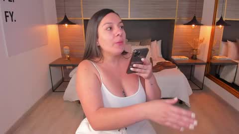 ZOE online show from 03-31-26, 03:23