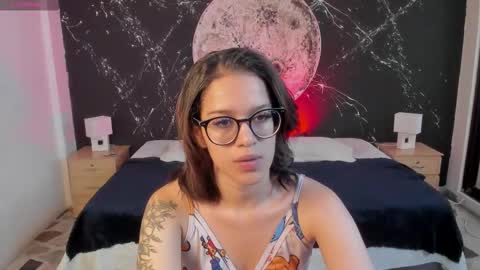 Zoe online show from 09-15-25, 12:27