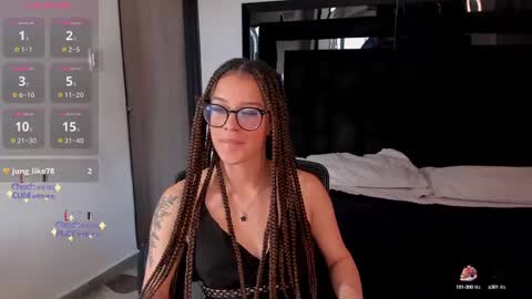 Zoe online show from 10-08-25, 03:09