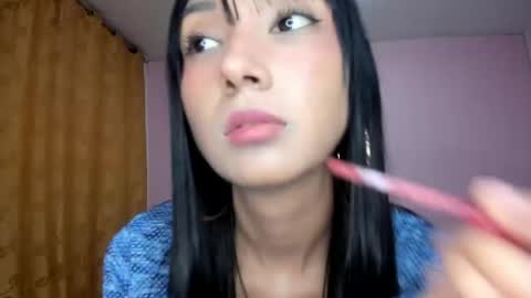 Snapshot of zoey_babyqueen19 chatting on 05-26-26, 02:40 Zoey online show from 05-26-26, 02:40