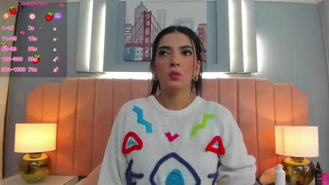 Snapshot of zoey_cute_ chatting on 01-15-25, 02:49 Valeria online show from 01-15-25, 02:49
