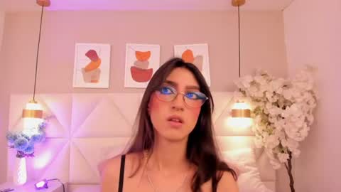 Zoey  online show from 07-25-26, 03:15