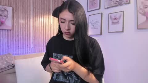 Zoey  online show from 04-14-26, 01:06