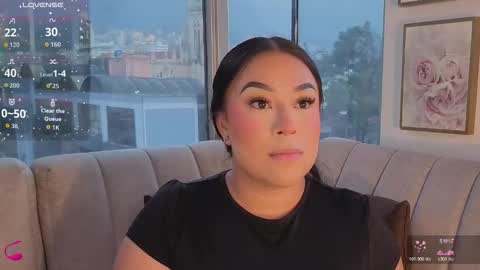 zoey thommpson online show from 10-27-25, 07:40