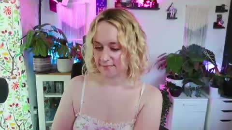 Zoey Ryan online show from 06-21-26, 08:11