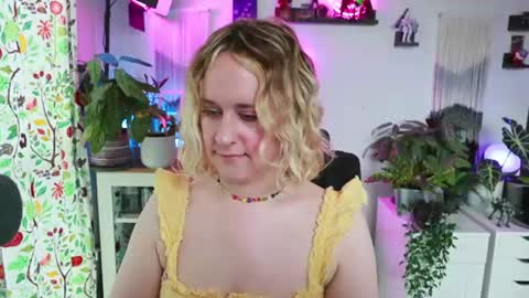 Zoey Ryan online show from 07-11-26, 08:00
