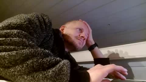 Snapshot of zolexthomas chatting on 12-15-24, 08:15 zolexthomas online show from 12-15-24, 08:15