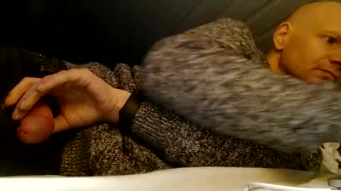 Snapshot of zolexthomas chatting on 02-17-25, 05:21 zolexthomas online show from 02-17-25, 05:21