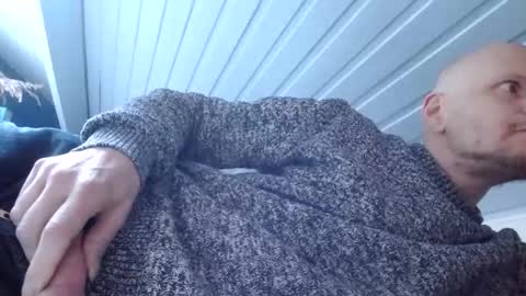 Snapshot of zolexthomas chatting on 03-02-25, 02:32 zolexthomas online show from 03-02-25, 02:32