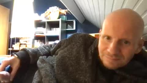 Snapshot of zolexthomas chatting on 09-15-25, 02:28 zolexthomas online show from 09-15-25, 02:28