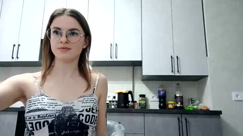 zoriana20 online show from 12-02-25, 07:53