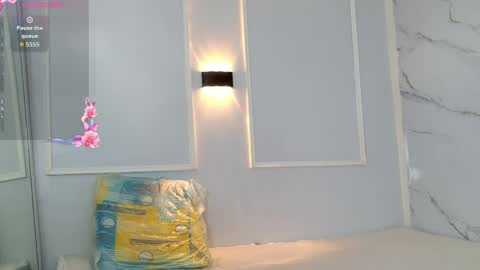 Violeta online show from 04-14-26, 12:00