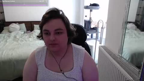Zosia Blooms online show from 06-11-26, 11:08