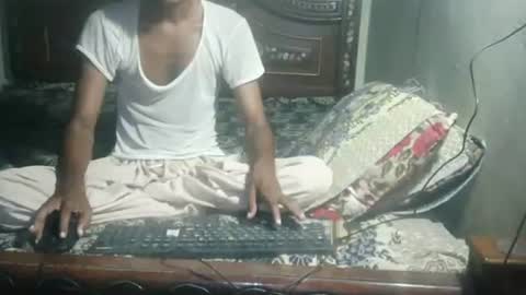 zoyakhan803 online show from 09-20-25, 11:39