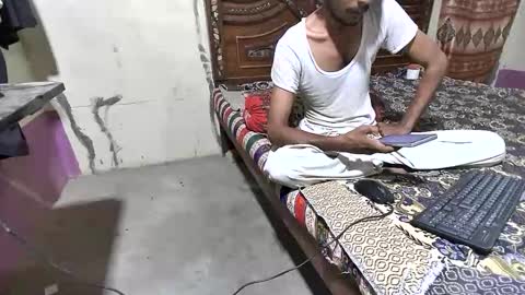 Snapshot of zoyakhan803 chatting on 06-03-26, 10:04 zoyakhan803 online show from 06-03-26, 10:04