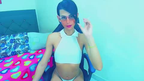 Snapshot of zulramth chatting on 05-17-26, 02:35 zulramth online show from 05-17-26, 02:35