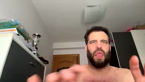Snapshot of zurdineno chatting on 06-02-26, 03:25 zurdineno online show from 06-02-26, 03:25