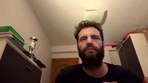 Snapshot of zurdineno chatting on 06-13-26, 01:47 zurdineno online show from 06-13-26, 01:47