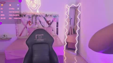 ZURY   online show from 02-04-26, 11:38