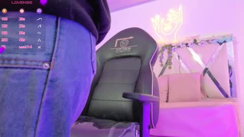 ZURY   online show from 02-23-26, 11:29