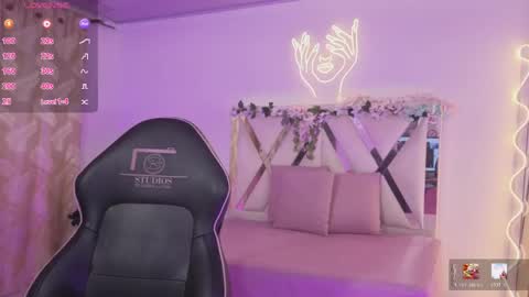 ZURY   online show from 04-22-26, 11:45