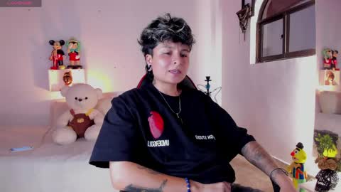Zury Ramirez online show from 05-15-26, 08:05