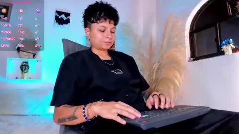 Zury Ramirez online show from 07-26-26, 08:16